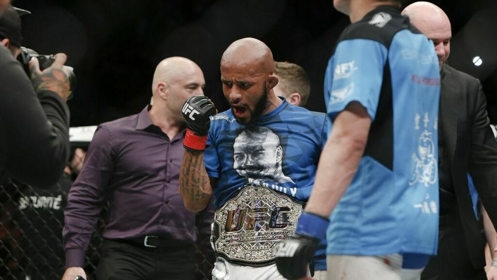 Demetrious Johnson still worked a regular job and only trained two days a week until after his UFC Bantamweight title fight with Dominick Cruz Follow Us on Instagram : https://t.co/6Fgeirse0f 

UFC #UFC273 #UFC274 #UFCFightnight #MMA  Dana Conor McGregor Khabib Khamzat Adesanya… https://t.co/zGdktFSH5E