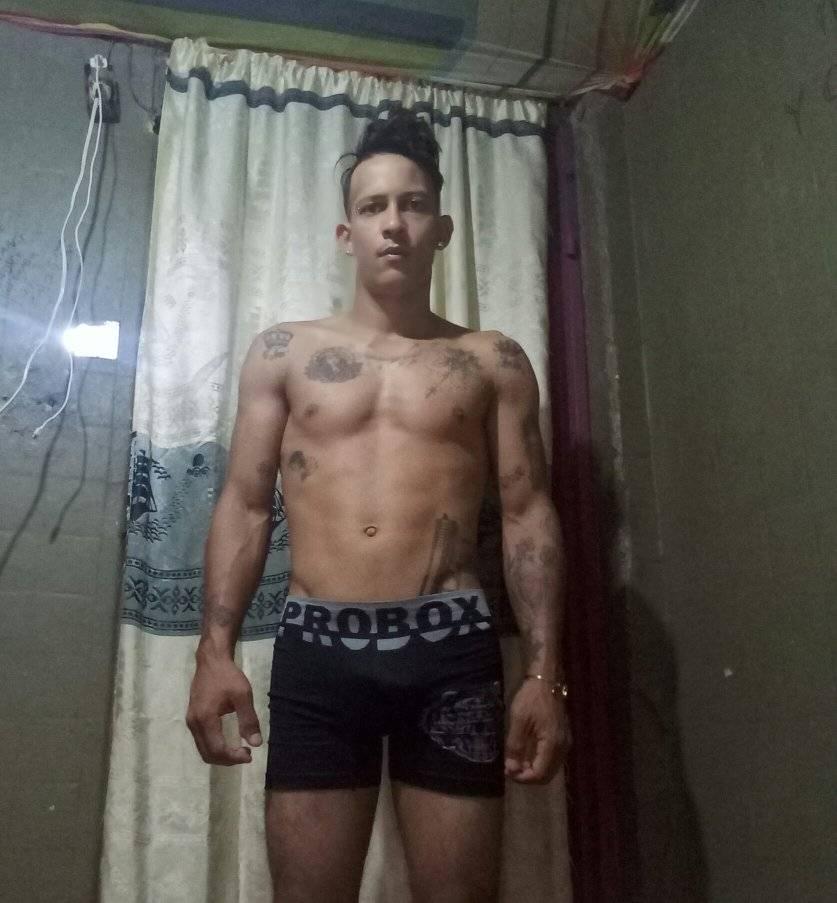 _ThePoliceman_'s tweet photo. Tengo un pana malandro que quiere conocer panas serios para morbo y amistad. Es activo. 

Está preso y anda aburrido por favor saludenlo: 04124131535 https://t.co/M6kB5AfQbI