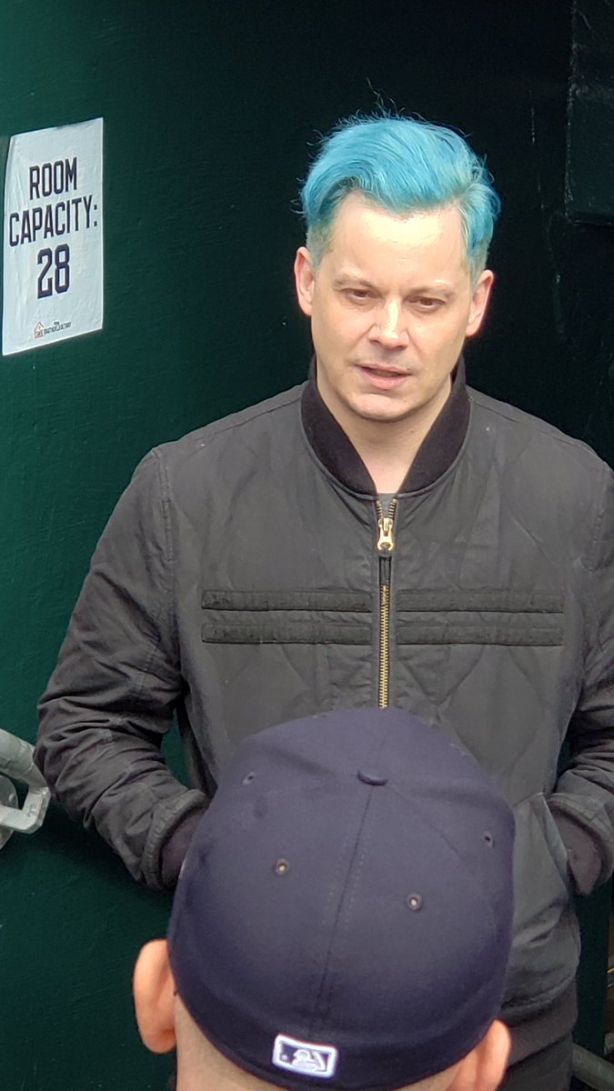 Fox2Woody's tweet photo. Our pal, and #MLB fan--   @jackwhite showing up at Comerica Park in advance of #Tigers opening day!! Hear his outlook on this season's squad!! My story at 6 on #Fox2Sports....
#Detroit 
#GRAMMYs https://t.co/gzH3aRqZdS