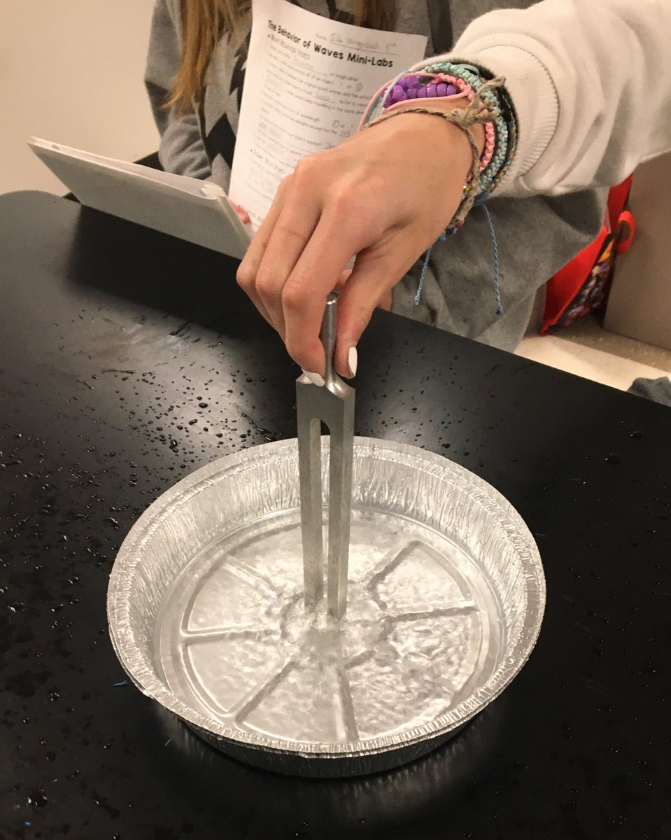 mrsgreenscience's tweet photo. Students did the Behavior of Waves Mini-Lab Activities today which focused on transmission, reflection, refraction, and absorption. We also did activities to help make sense of how energy goes through matter.  🌊 #VMSOneRoar @vms_principal @NorthwestRISD https://t.co/v4HVDxhYV0