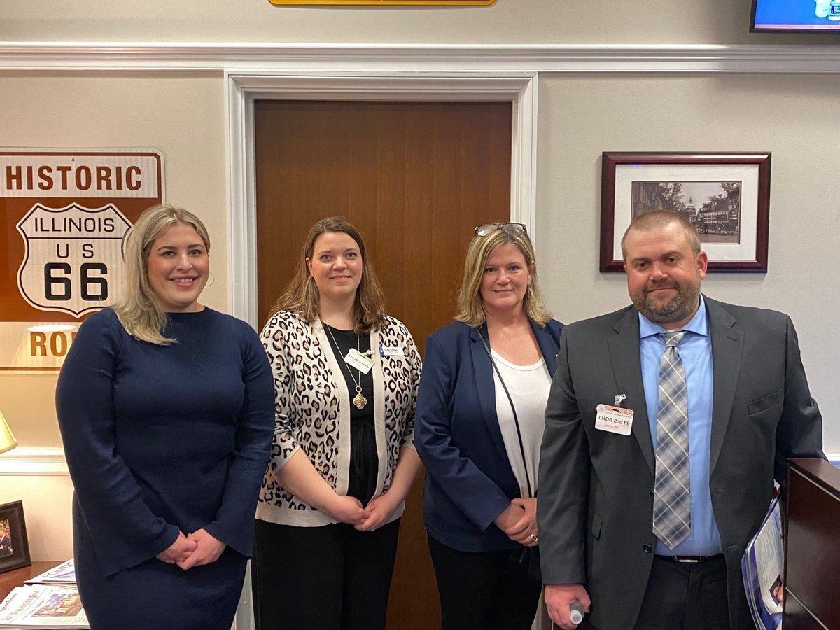 ILextension's tweet photo. Great talks April 6 as University of Illinois Extension state advisory council chair, Reginald Summerrise, and a team of Extension educators met with Congressional staff on Capitol Hill to discuss #agriculture, #nutritionsecurity, #waterquality, #4-H #youthdevelopment, and more. https://t.co/a8MwYkLDFE