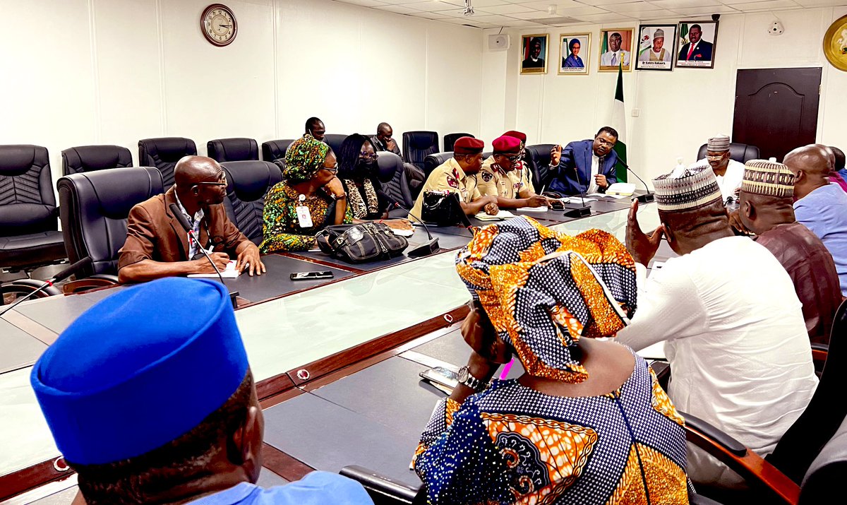SG_SBHarry's tweet photo. I received visitors from the National Crash Reporting Information System (NACRIS) Committee. The NACRIS was established to harmonize and validate crash data from various stakeholders for a unified data collection system on road traffic crashes in Nigeria. https://t.co/FydOY6967H
