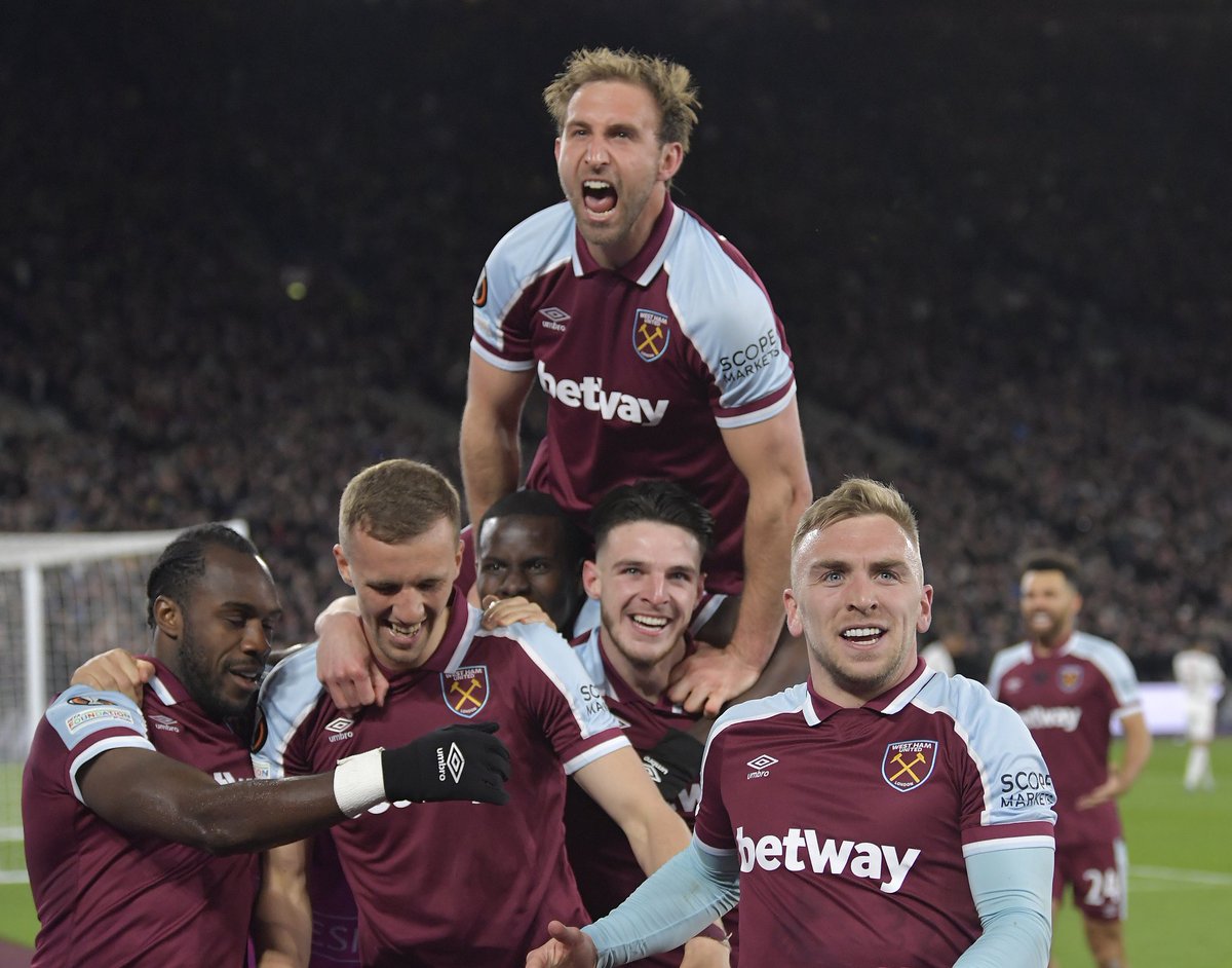 WestHamViews_'s tweet image. Only tweet I'll do tonight as don't want to say anything I'll regret, but considering it was 10 vs 12 for a majority of the game I'm proud of how we defended.

Still in this quarter final and it took us going down to 10 for Lyon to look good. Big 2nd leg!

⚒️ #WHUFC #COYI