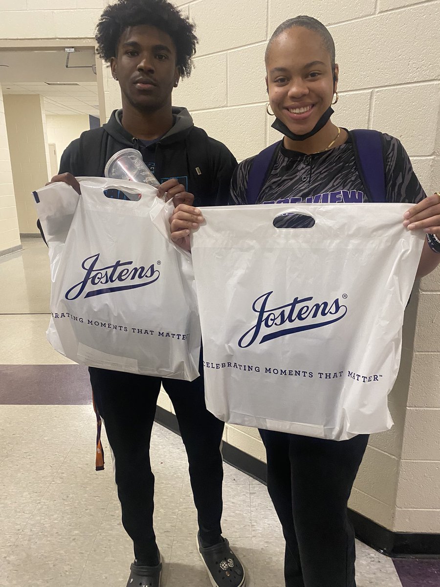 RidgeView_2022's tweet photo. TODAY SENIORS GOT THEIR CAP AND GOWNS!  SENIORS WE ARE LESS THAN 2 MONTHS AWAY UNTIL GRADUATION LETS FINISH STRONG 💪🏽. THANK YOU TO JOSTENS FOR COMING OUT TODAY! 💜🖤🤍 @MrRoss_RVHS @MrRoss_RVHS @DrFoxworth @rvhs https://t.co/KjoS8kMppC