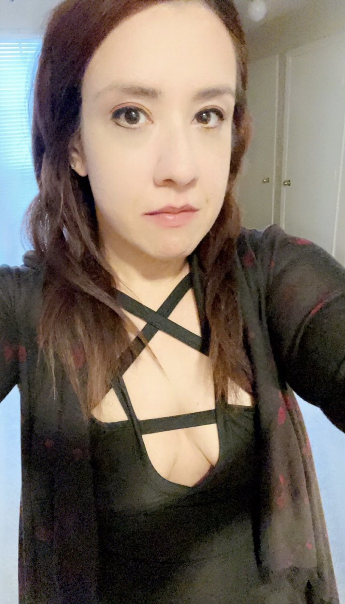wendigobunny's tweet photo. #tbt last year when I got this saucy dress 🥵😍😏#ThrowbackThursday #feelinhot #sexy 🥰 https://t.co/6XN1P3lv0p
