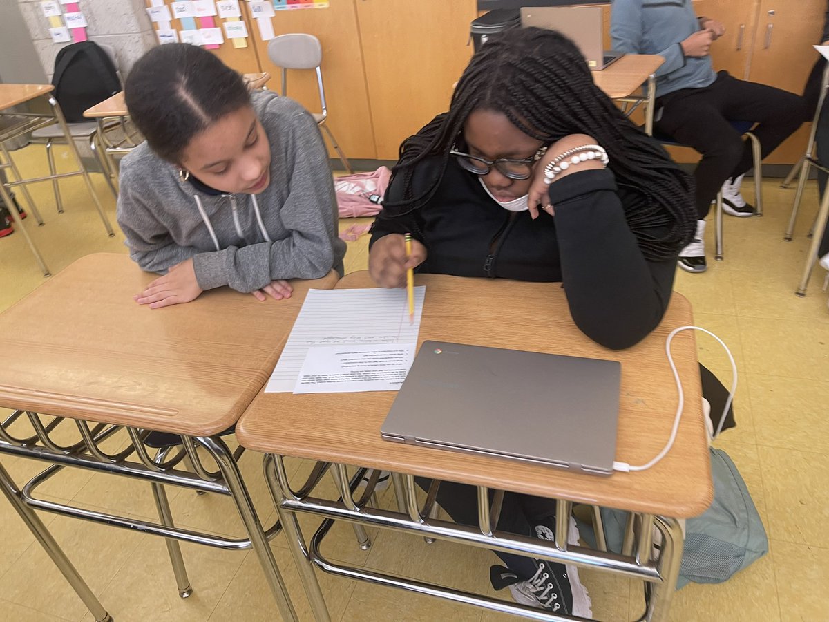 FrankConwellMS4's tweet photo. @FrankConwellMS4 Students in Ms. Piparo’s ELA class participated in a SEL lesson, Understanding Other People’s Emotions. Students acted emotions out for others to guess, identified body cues, & answered discussion questions with partners. #MS4SEL #MS4Wizards https://t.co/fr7DRtKuzL