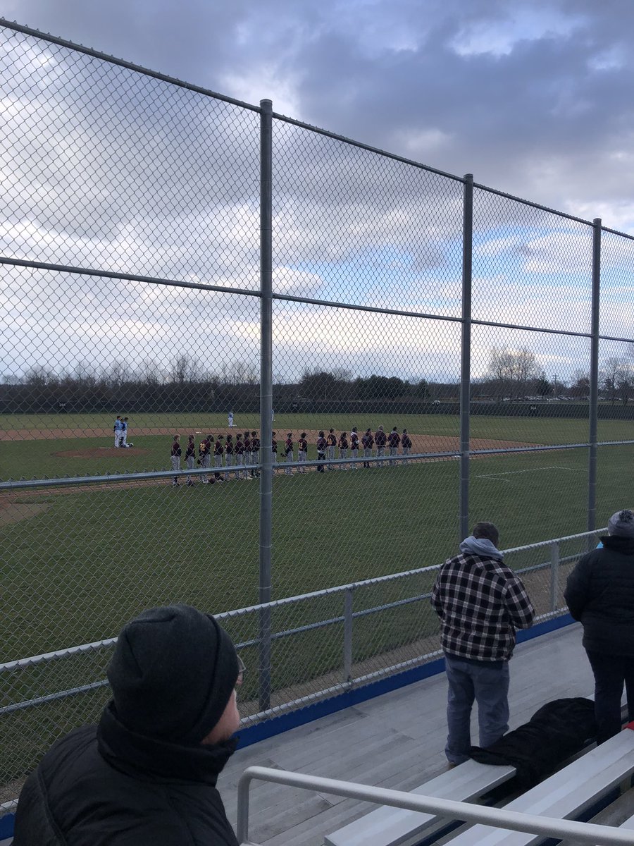 arrows_coach's tweet photo. Play Ball!! https://t.co/ij1W98Z4LB