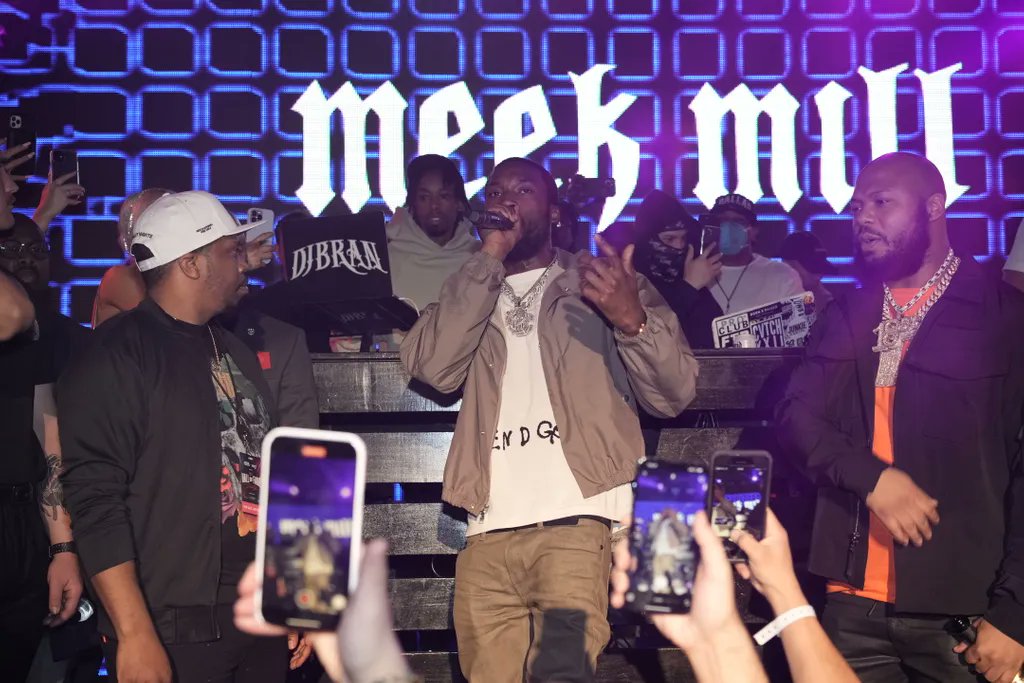 Our list of artists we've hosted is growing bigger!

In addition to Future, Busta and Alicia Keys, we're pumped to include Meek Mill, Diplo, and Gunna!

More A-list celebrities coming in hot soon!