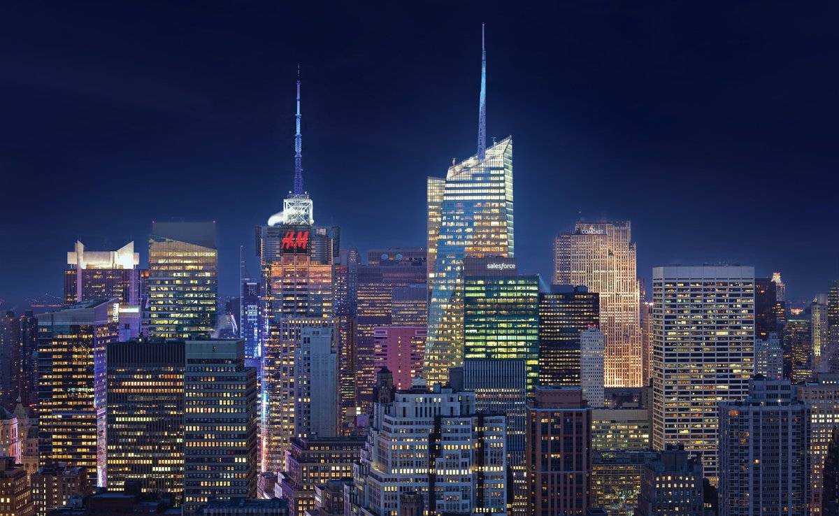 thedurstorg's tweet photo. Tonight the spires of #OneWTC, #OneFiveOne and #OneBryantPark and the crown of #SvenLIC will be lit in shades of blue to celebrate Global Meetings Industry Day. #GMID #GMID2022 #MeetSafe #Spireworks @nycgo @USTravel @spireworks https://t.co/QFfOUtb7KU