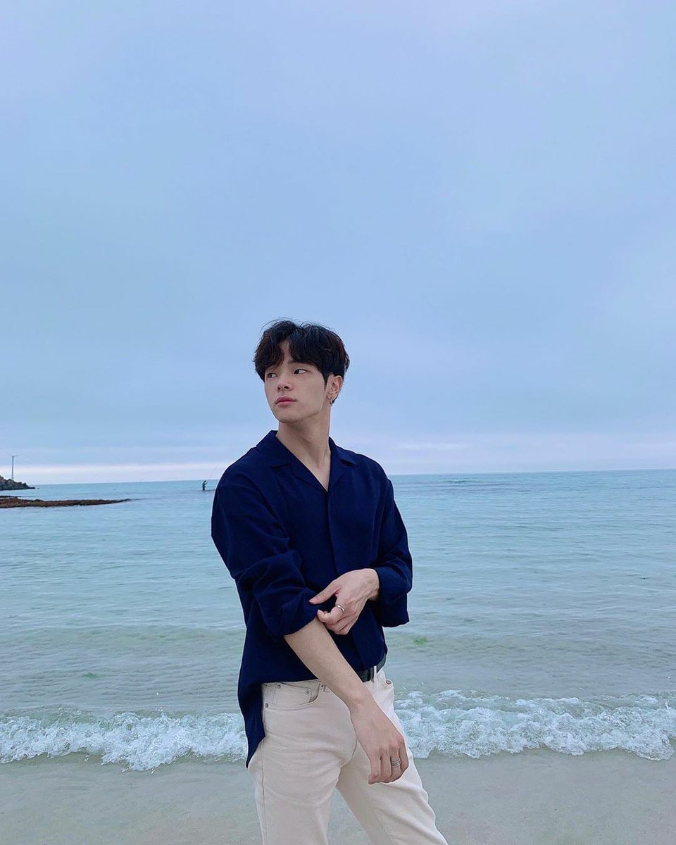 Milkovich_GL's tweet photo. #Happy_Woojin_Day
#KimWoojinDay
#플라이_우진을_향해_난 
 #우리_빛나는_우진의_데이
❤️❤️❤️ https://t.co/NWBGWf7z56