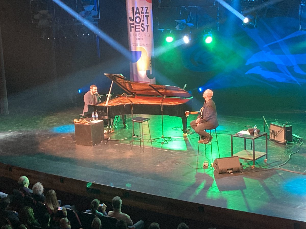 #IbrahimMalouf in het theater Heerlen. Het mooiste, ontroerendste, grappigste, bijzonderste concert wat ik de voorbije jaren heb beleefd.