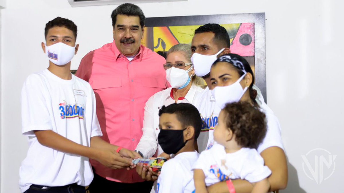 Hoy es un día histórico porque de la mano del Pdte. <a href="/NicolasMaduro/">Nicolás Maduro</a> develaremos el hito #4MillonesVictoriaEnBomboná demostrando que la #GMVV es indetenible y sigue brindando protección a los venezolanos ¡Vamos por más!

#4MillonesVictoriaEnBomboná
