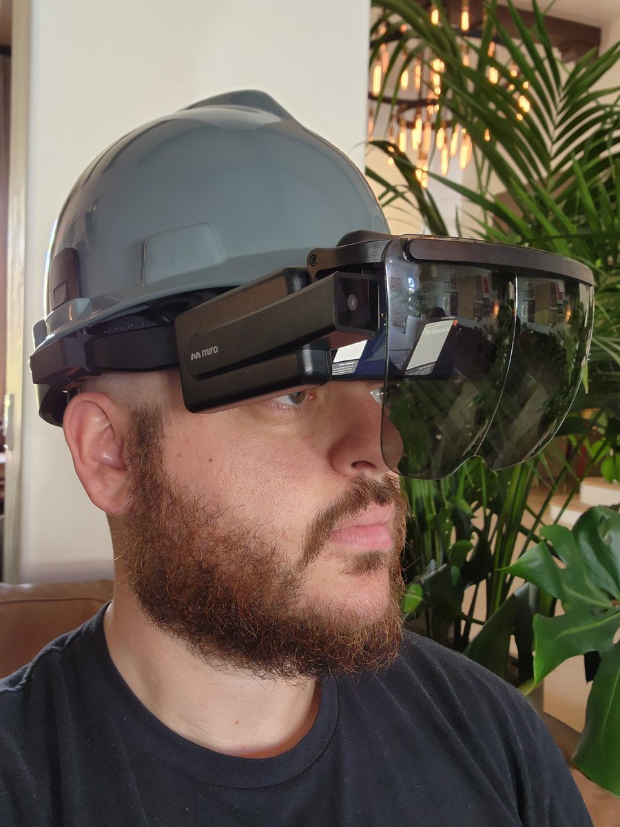 anshelsag's tweet photo. Finally got to try the latest version of @mirareality's #AR headset. They are fully enterprise focused now and doing some really interesting things in multiple industries. #XR https://t.co/VwEKWFtu9P