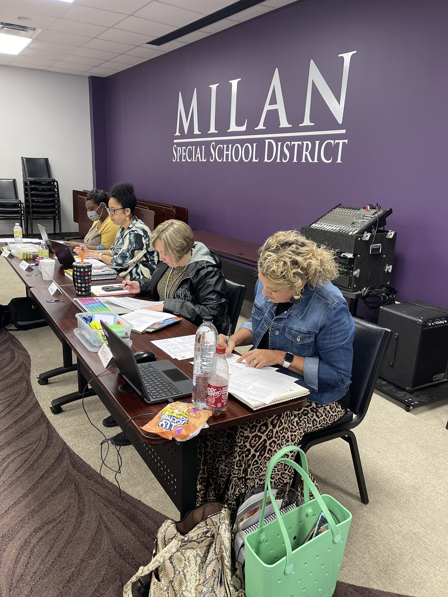 EduTwentyTwenty's tweet photo. These teachers and leaders from @MilanElementary were such a blast to work with! The highest compliment we can receive from educators is that their time spent with us was beneficial. ❤️🤓 Looking forward to coming back to @MSSD_TN ! https://t.co/vwuyjSuNKA