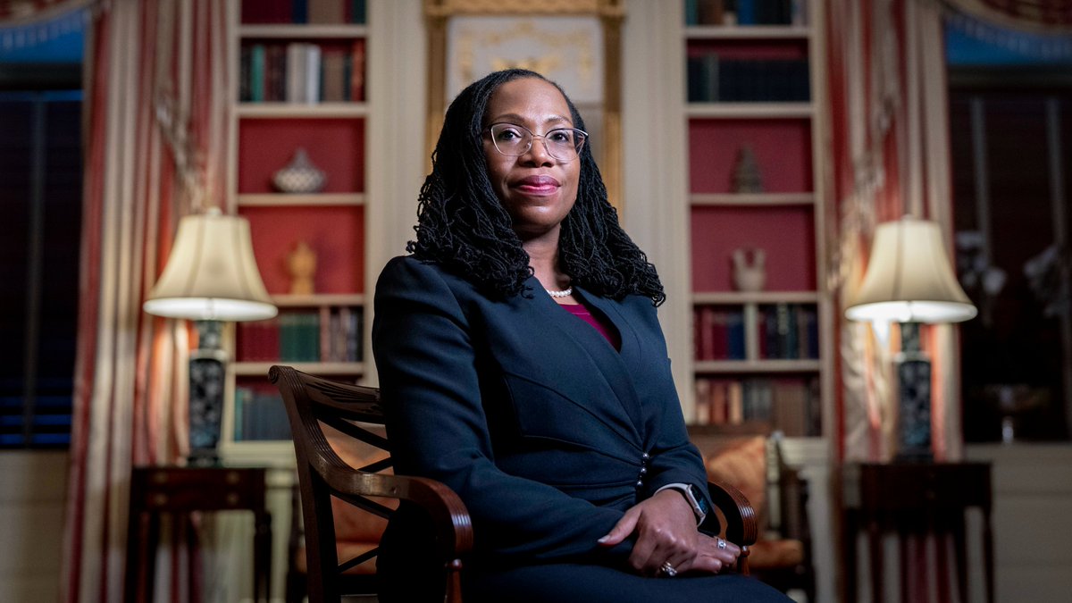 Justice Ketanji Brown Jackson is making history as the first Black woman to join the Supreme Court. And girls everywhere will be able to dream bigger because of it.