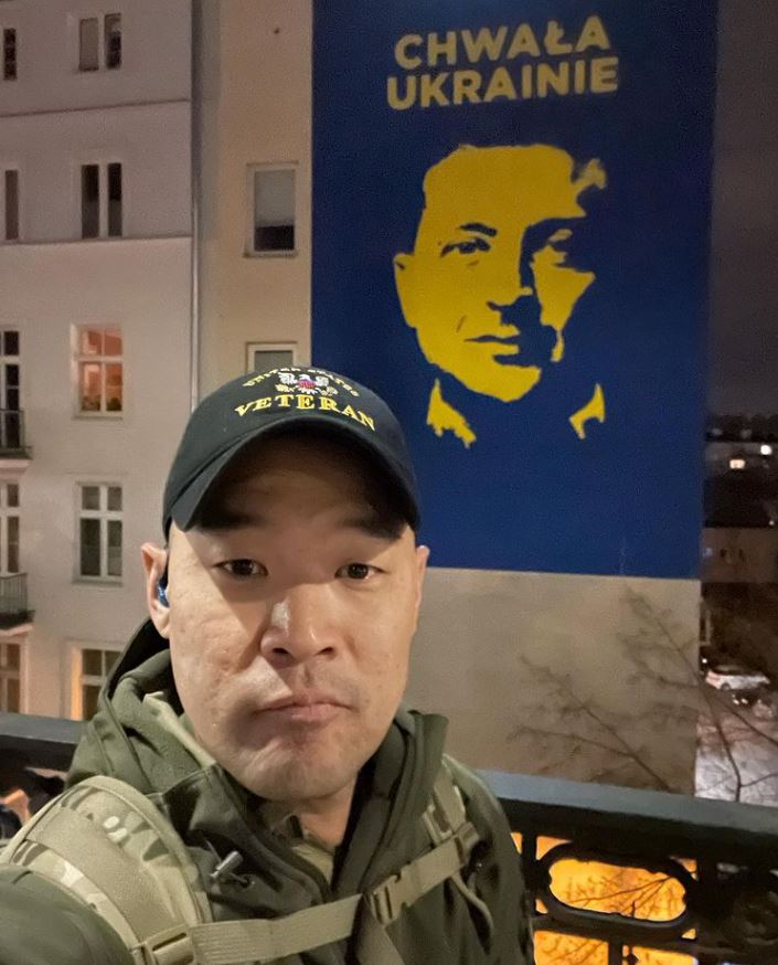 Pixy_io's tweet photo. 2/6 Lindquist has taken the lead logistically and has already been in the region for weeks, gathering non-medical supplies daily and driving them personally on the hours-long round trip into the war torn regions of Ukraine.  
#Ukraine #UkraineRussianWar #UkraineWar https://t.co/U1dZIg3G2h