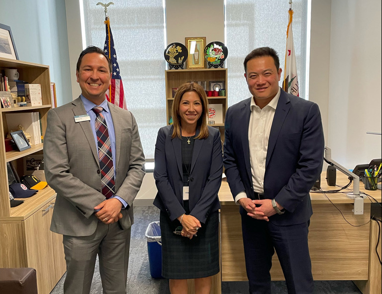 Thank you <a href="/PhillipChenCA/">Phillip Chen</a> for meeting with #creditunions in Sacramento! We appreciate the great discussion on proposed legislation impacting our members. #GRR2022