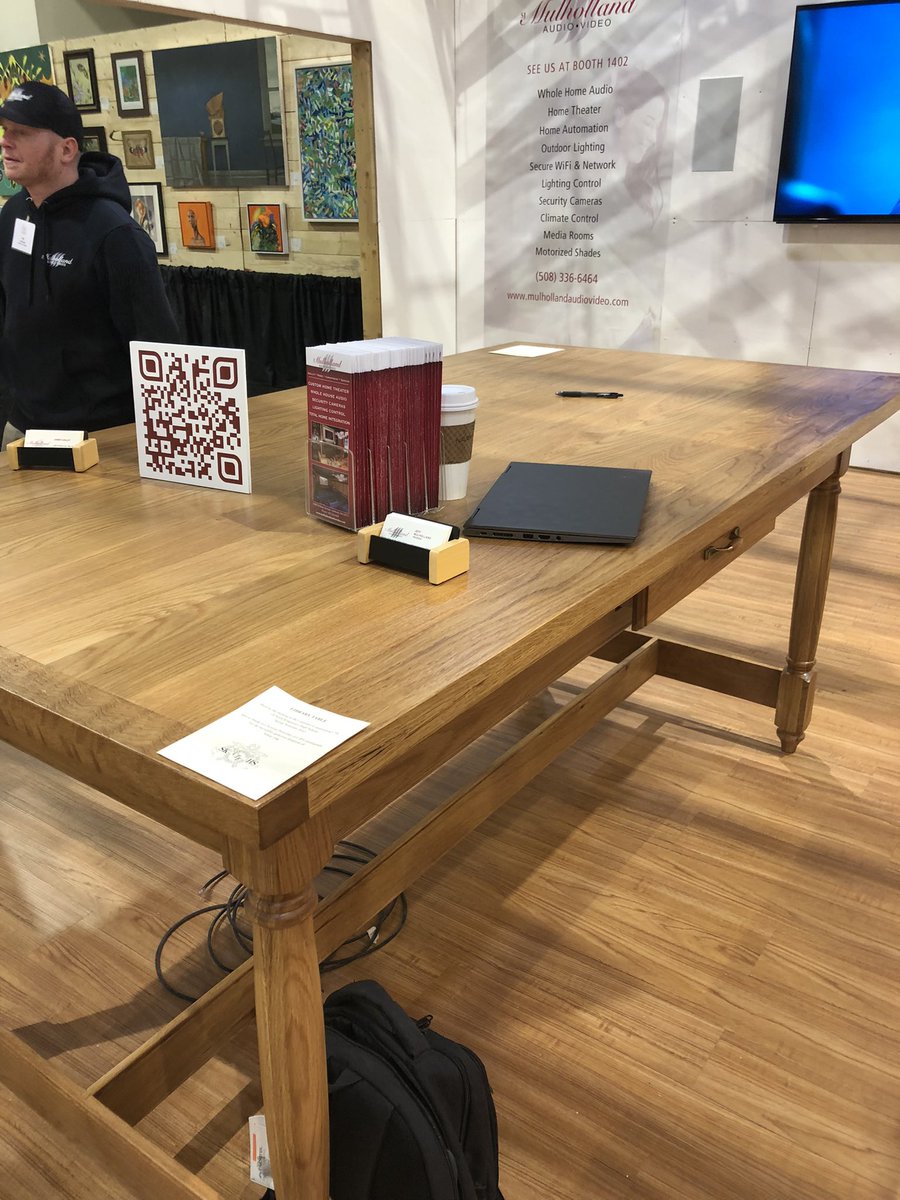 MrRollinsMHS's tweet photo. Check out the craftsmanship from our Construction Tech CTE students and teachers! Both table and cabinets will be on display at the RI Home Show this weekend! #SKdoesCTE @skhsrebels @LindaLarsenRI @RIDeptEd @RIBuilders https://t.co/LX6vREQcV3