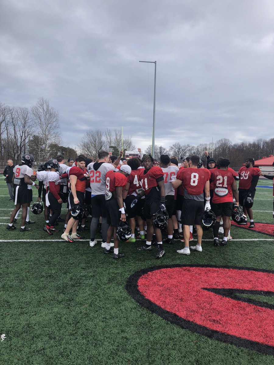 SLynn46's tweet photo. Spring Ball half way point. A lot of progress made, a lot more to come!
π₯π
#FearTheFire #CalUForLife https://t.co/JzVooepRB4