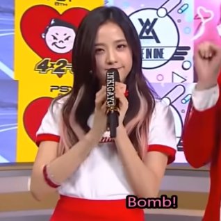 isforjisoo's tweet photo. 6 | THIS or THAT 

블랙핑크 지수 #지수 #JISOO #ジス #블랙핑크지수 @BLACKPINK https://t.co/x7CEPIVU2S