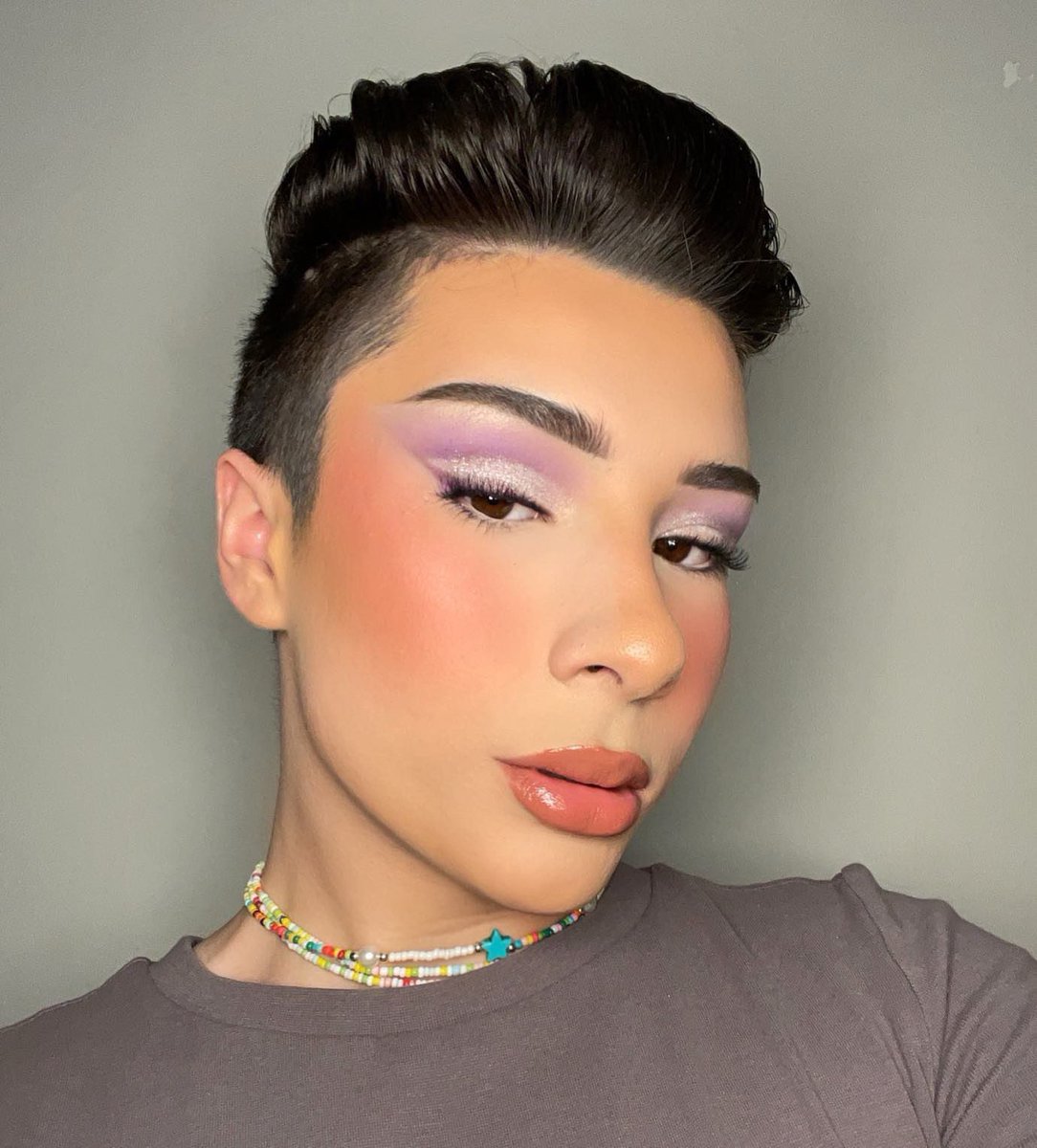 rembeauty's tweet photo. we can’t stop staring at this space-age springtime glam by #remflightcrew fave @glambyjack. head to our Instagram for the full product breakdown, then shop the look at https://t.co/TWT6w7tzSZ 🔭🟣 https://t.co/7TJvfPkbkH