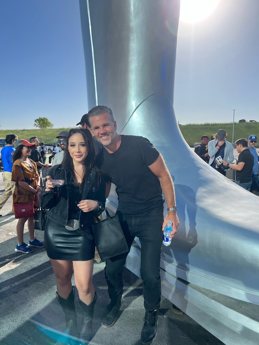 danielle x tweet media