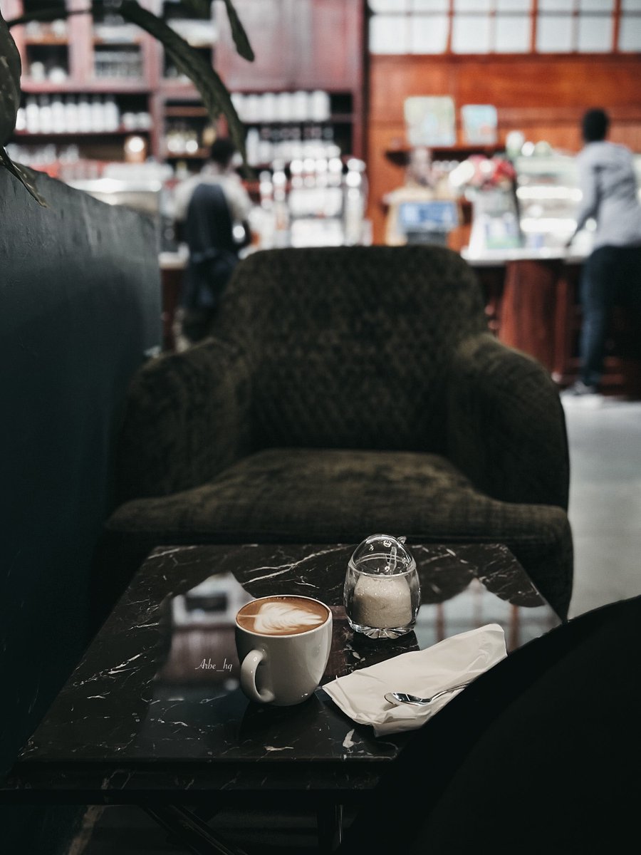 Arbe_Cafe's tweet photo. It's amazing how the world begins to change through the eyes of a cup of coffee.✨

@Arbe_Cafe https://t.co/td73Gb0hKY