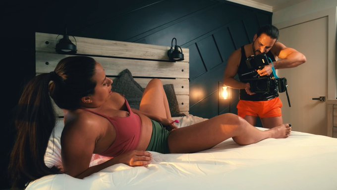 El look de nuestros videos mejora cada vez. Trabajar en esto ha desarrollado una visi&oacute;n artistica real