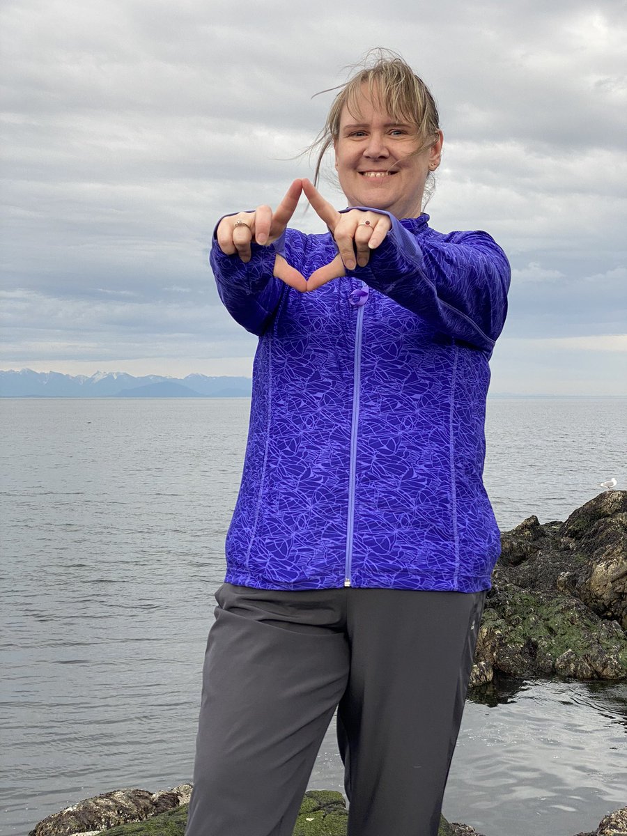 chbnr12's tweet photo. Went on another walk after work today. God I love where I live! Feels so good to be out living life. I am a Peaker! I can do this!  @vipeakers @MyPeakChallenge @SamHeughan #PeakerStrong #MPC #VancouverIsland #NeckPoint https://t.co/c1HOiM5bib