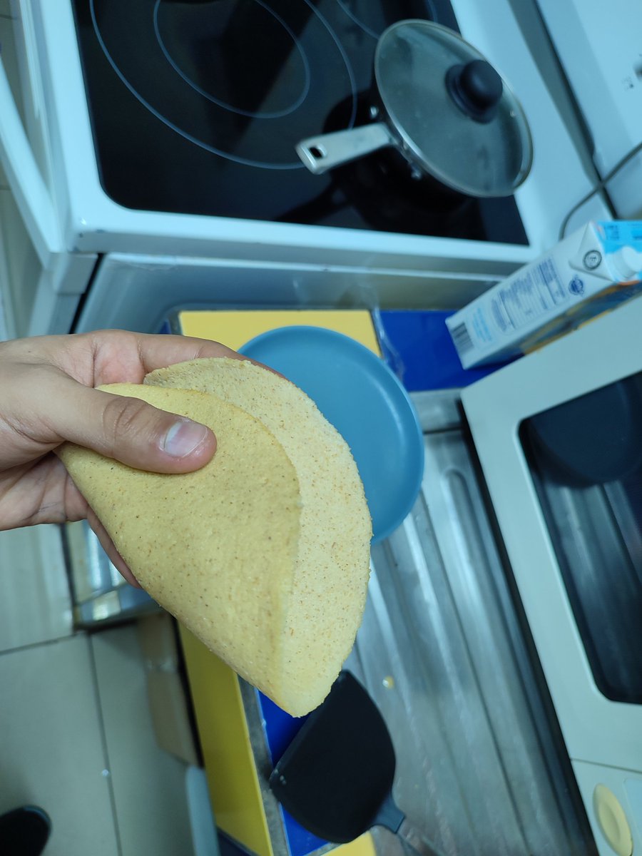 pkfabiomont_II's tweet photo. Logré hacer una tortilla keto que sabe bien 😭 al fin
#keto #LCKD https://t.co/sqL5YJSYF3