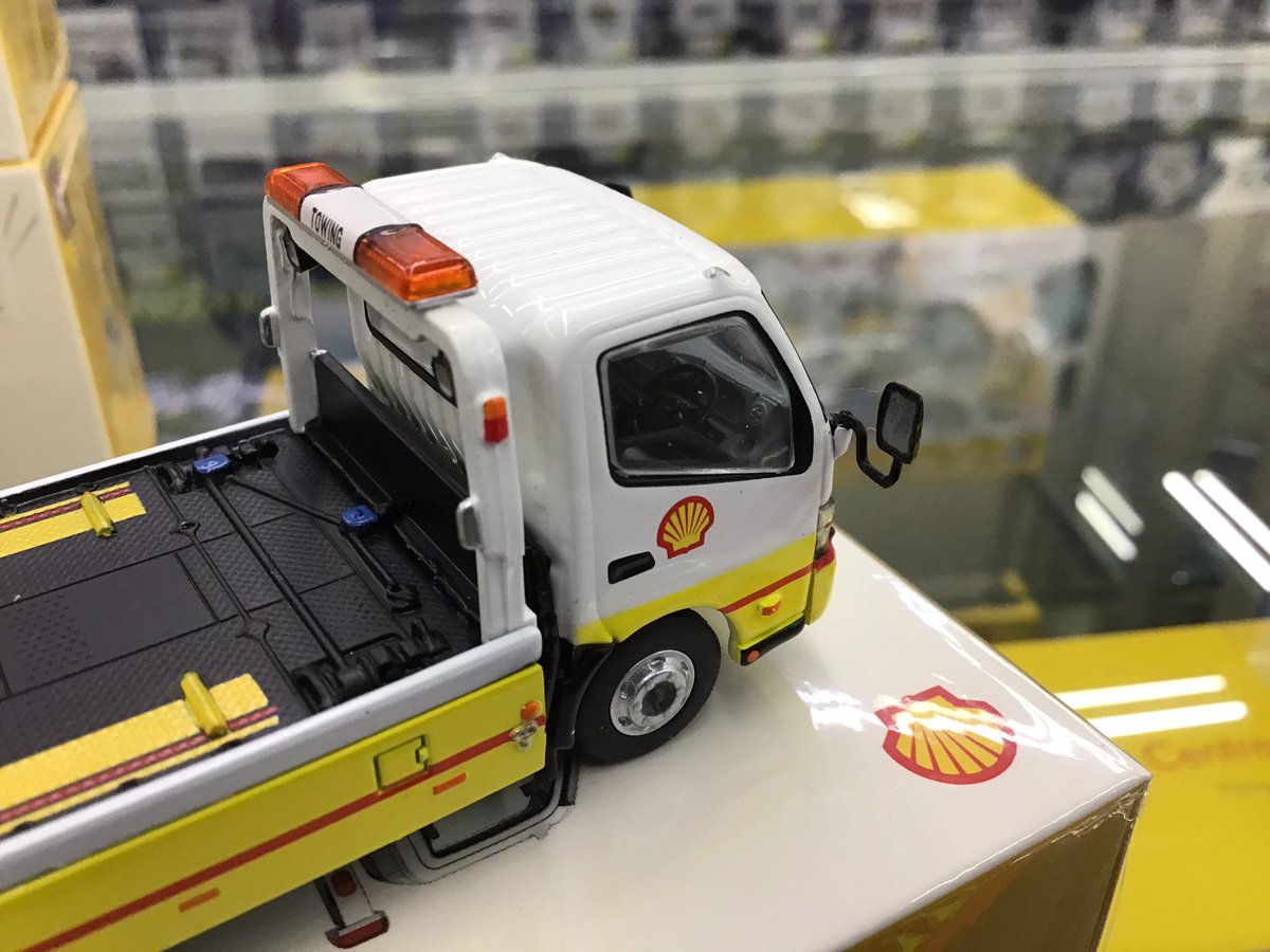 tamtamsagami's tweet photo. 【はぐれ店員 昭和生まれです!①派】
#TOYEAST Shell Flatbed Tow Truck ¥4,048(税込)
シェルの車両運搬トラックがミニカーで登場!
全体のシルエット、細部の造形再現など、堪らなくgood‼︎
更に極め付けは……(②に続く‼︎)
#タムタム相模原店 #ミニカー https://t.co/ZxuXglpMi1