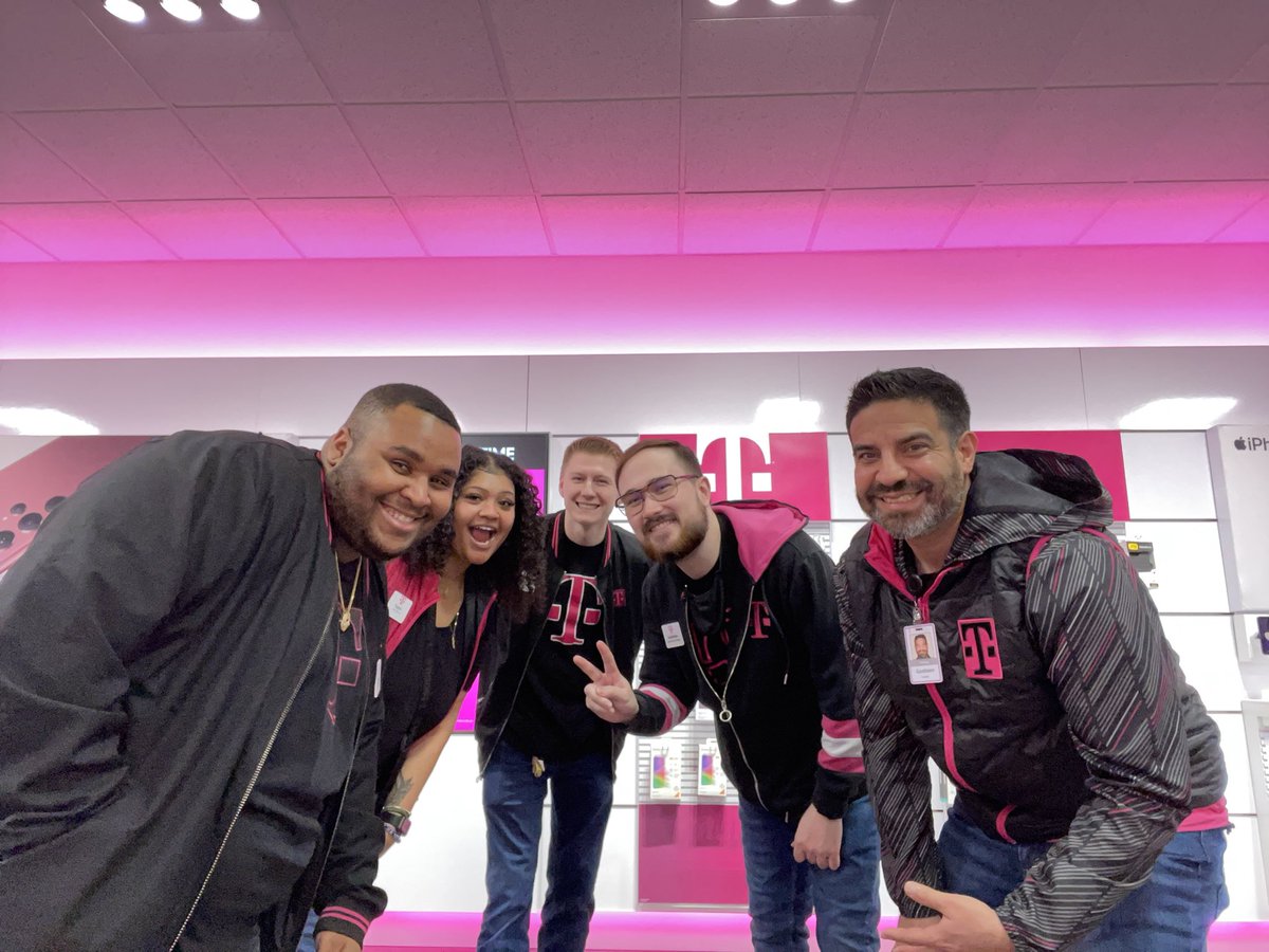 Esme Soriano (@magentaesme) on Twitter photo “A team is not a group of people who work together, it is a group of people who trust eachother.”
The #TNNS tour for @Tweet_stavo had the last stop with the #MonStarz. <a href="/PHopper92/">Preston Hopper</a> & the #MadCity crew!!!
Thank you Gus for your dedication to the frontline!! #GusNeverSleeps 🦉 “A team is not a group of people who work together, it is a group of people who trust eachother.”
The #TNNS tour for @Tweet_stavo had the last stop with the #MonStarz. <a href="/PHopper92/">Preston Hopper</a> & the #MadCity crew!!!
Thank you Gus for your dedication to the frontline!! #GusNeverSleeps 🦉