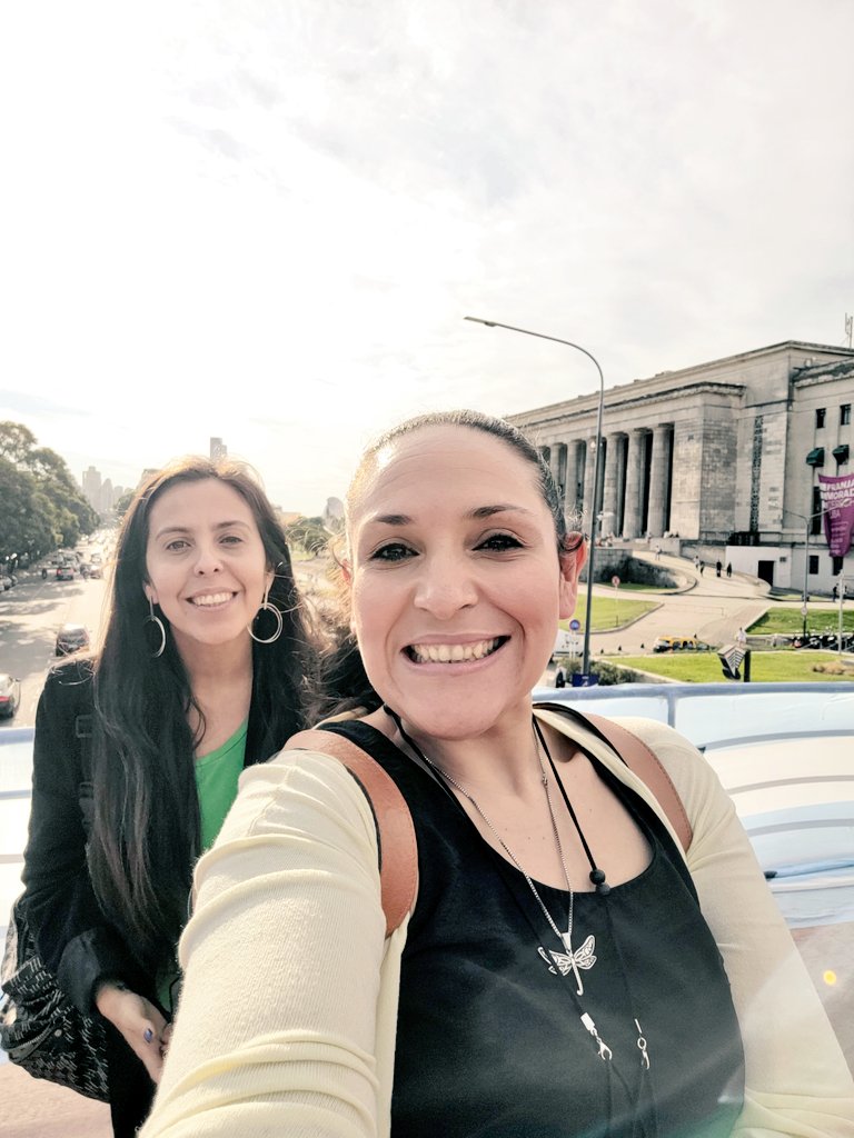 florchinis's tweet photo. Tardecita de aseo por baires con mi amiga @Patys1980 ... #facultaddederecho #colette #BuenosAires #caféfrío #sinpropina Te quiero amiga!¡!¡!¡!  Por mas momentos... charlas y risas juntas !!! https://t.co/U8iRZAHn7o