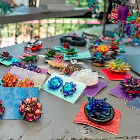 Support the fine craftsmanship of our 200 Art &amp; Craft vendors at the 2022 King William Fair! Come see all the handmade pieces these artisans bring for Fair Day!

Viva Fiesta! 👑🎊

#FiestaSA2022 #KingWilliamFair