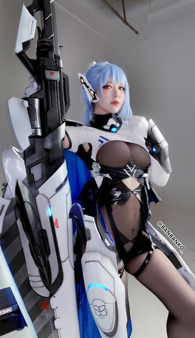 コスプレイヤー半半子のTwitter画像47