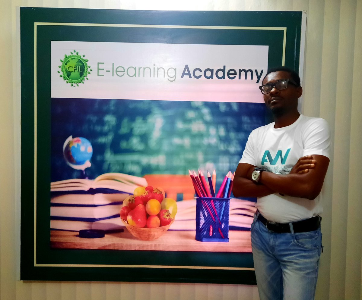 akinwale_cfi's tweet photo. Based on VP @ProfOsinbajo
tweet below &amp; as a Young &amp; Progressive Nigerian, we at @CorpFarmers_int are playing our part to build a Nation that will use #Tech to drive the business of #Agriculture

"IF YOU WANT TO BUILD A NATION, WE HAVE TO CREATE PATRIOTISM FIRST."
SACHIN RAMDAS https://t.co/13iIsb7y93