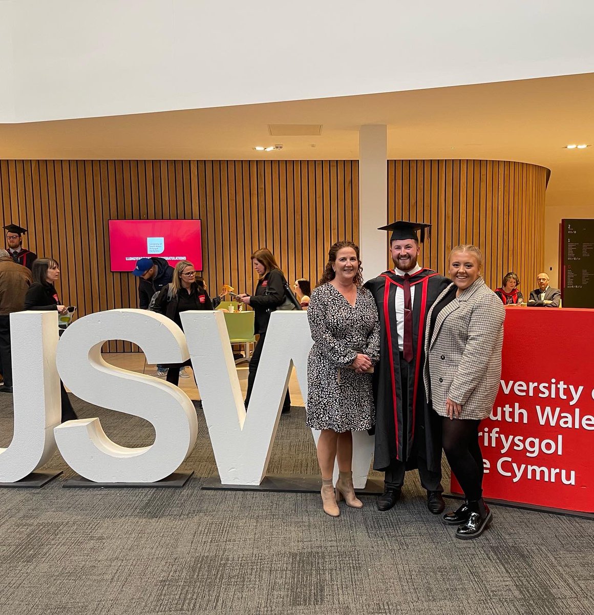 MrJonesNQT's tweet photo. A delay in proceedings, however after a tough journey, we’ve arrived at the destination. Thank you @BAPrimaryUSW https://t.co/BnmjLQKkvQ
