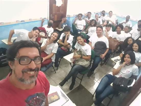 Paiva_Alx's tweet photo. Com essa turminha só #Historiando !
.
.
.
.
.
.
.
.
.
.
.
.
.
.
#premilitar #prétécnico #preEnem #prevestibular #Professor #história #históriadoBrasil #históriageral #énósnasaladeaula https://t.co/u4NqkTavzx
