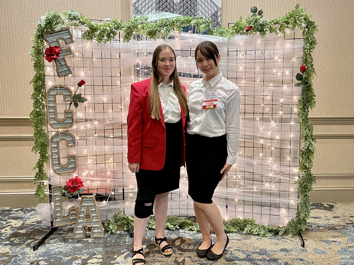 HCTCeducation's tweet photo. Fun 1st Day @TexasFCCLA State Leadership Conference @BoswellFccla @saginawhstx @boswellhs @CtcHollenstein @EMSISD_CTE #hctcallin https://t.co/lrWEbh12b6