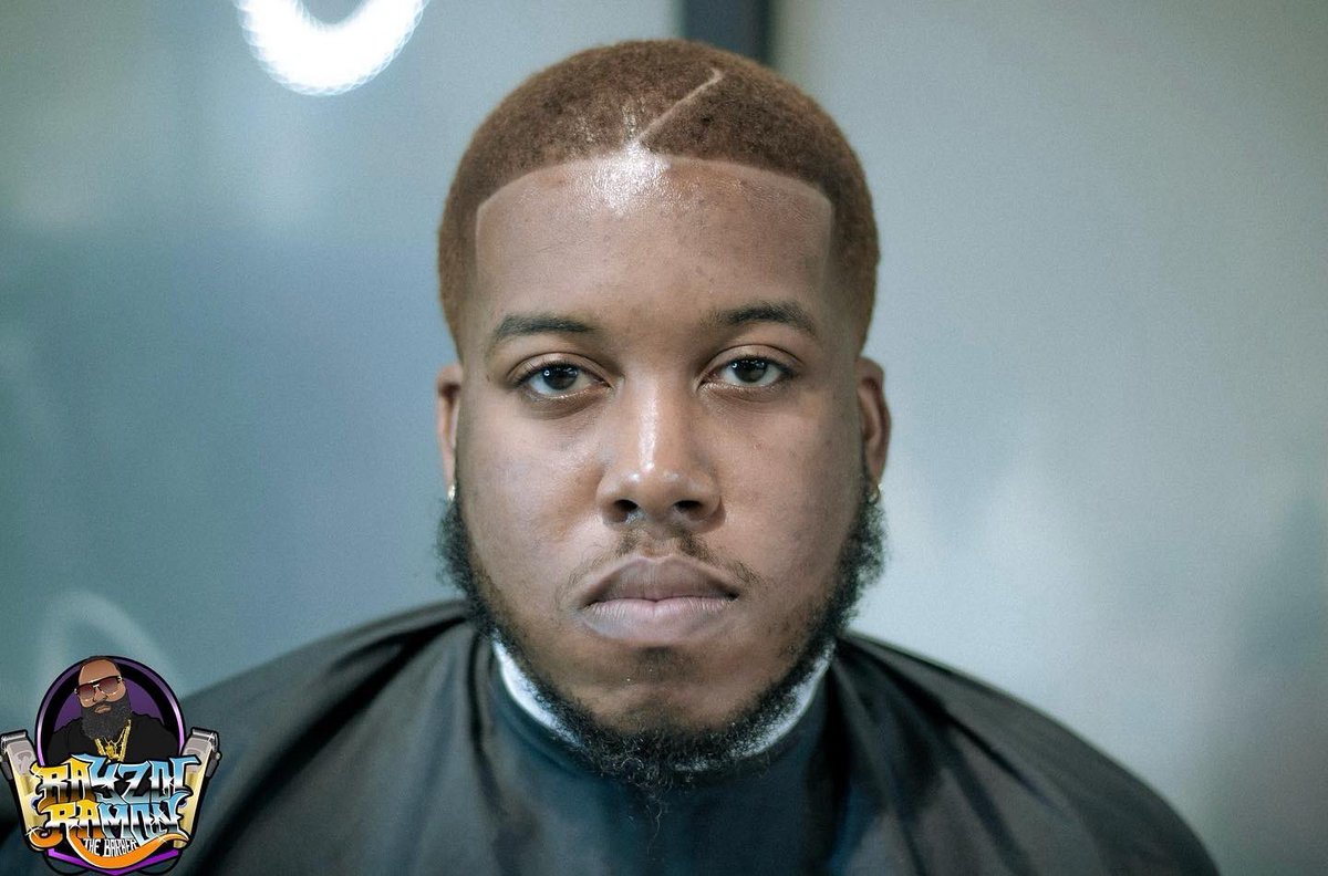 RayzzorRamon's tweet photo. GRINDING! I DNT have to be Rich ! But I would love to peaceful! β£
.β£
.β£
.β£
.β£
.β£
#andis #barber #barberconnect #barbergang #barberhub #barbering #barberlife #barberlove #barbernation #barberpost #barbers #barbershop #barbershopconnect #barbersinctv #barberworld #beard #fade https://t.co/rT3rY8e7oN