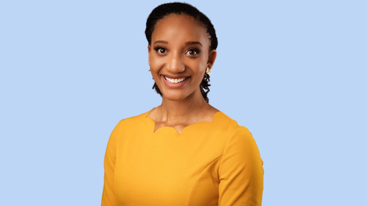 Say hello to the @ArenbSoul podcast producer and editor! 
@ElleNicoleMusic is an award-winning journalist and lover of all things music. She credits vocalists like Anita Baker, Toni Braxton, Teena Marie, and others with helping her develop her own sound in music as an artist.