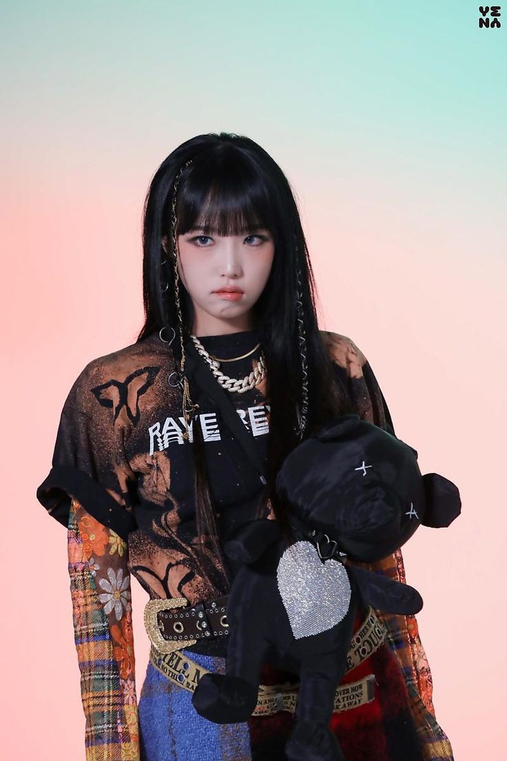 hourly yena (@hourlyenaa) on Twitter photo 