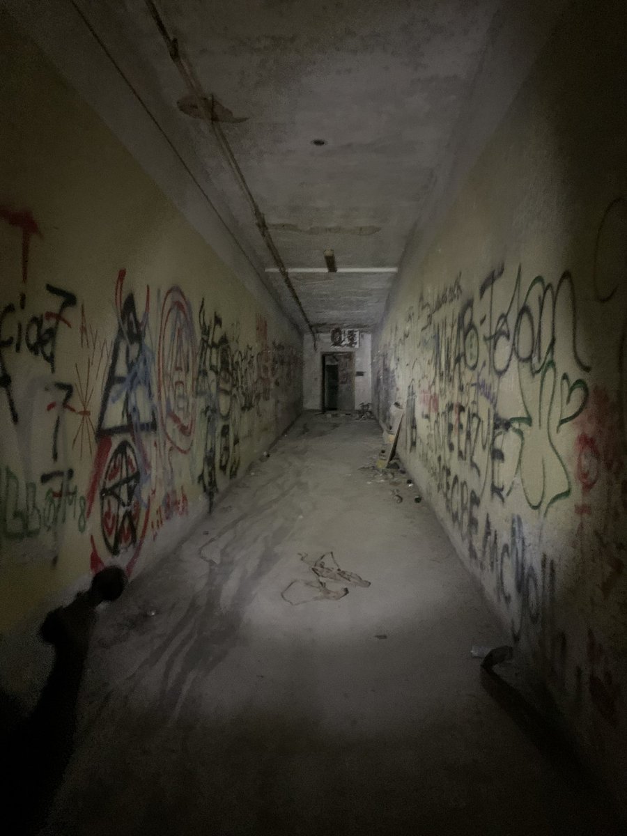 aaronspellmann's tweet photo. Psych Wards and some inmates. LI, NY. https://t.co/Ec9vG6fefa
