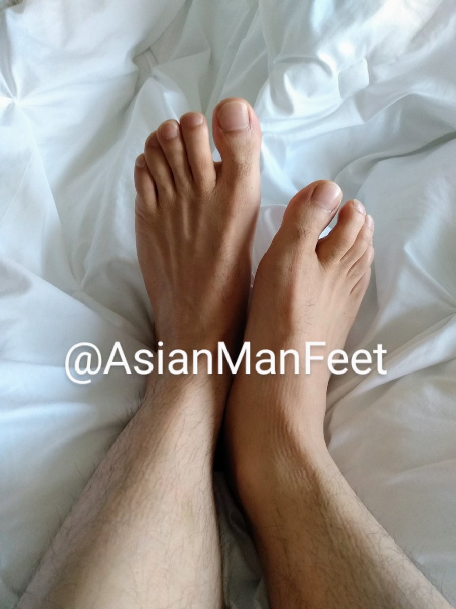 AsianManFeet's tweet photo. I'm feeling horny, and my bed never felt so good.  Who wants to join me?  #feet #footfetish #feetworshi̇p #feetgay #feetpics https://t.co/N2F6hAA0p9