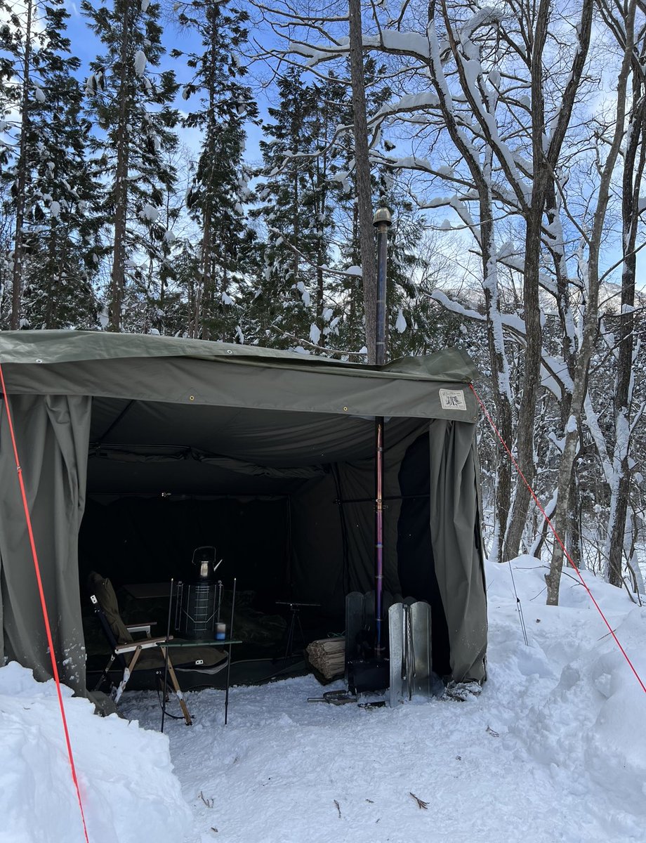 miriotacamp's tweet photo. 年末年始の雪中キャンプ
#ルートベース #雪中キャンプ 
#ルートベーステント 
#rootbasetent #rootbase https://t.co/YdJfo8rqQQ