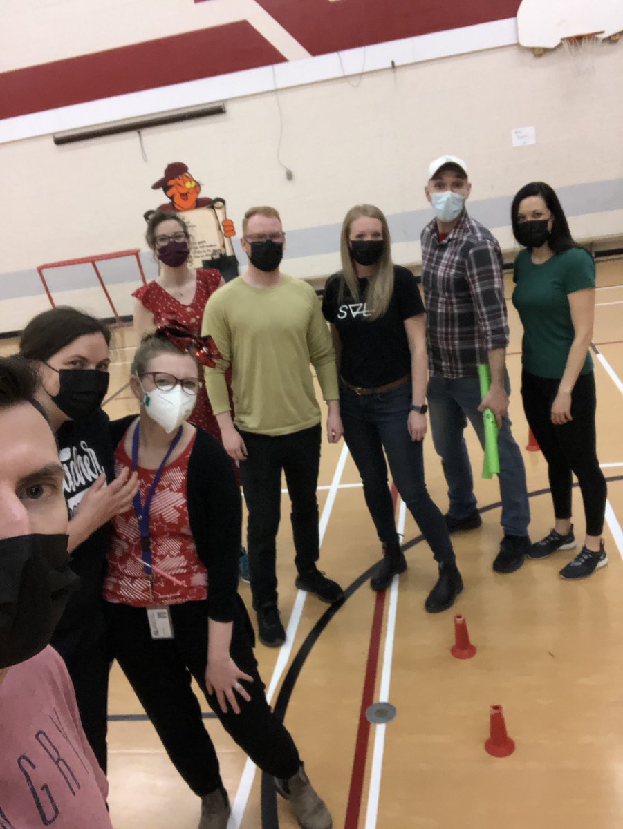 Survivor, @StMattsTigers edition was in full swing with Day 1: Marble Mania! Patience and teamwork were key. Our host Reid (Probst) Barrington was 🔥 in the planning & execution. Battle continues tomorrow @conwaytweety4 @MsAStewart1 @MmeRegular #teacherwellness