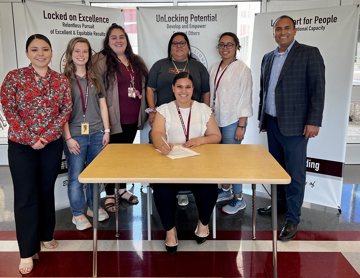 We are very excited to have Srta. Adriana Gonzalez and Sr. Abraham Lopez join as our newest members of the ABS Team. We are so fortunate to have them form part of our family. Siempre con Ganas por que Somos los ABS Lions! #ABSProud #UnlockingPotential