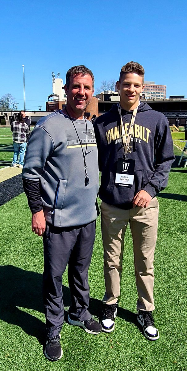 ElishaNieves11's tweet photo. I had an amazing day @VandyFootball thank you so much, cannot wait to be back this summer! @Coach_Lea @coachjoeylynch @bartonsimmons @NickyV05 @CoachLustig @CSmithScout @CoachAnderson86 @coach_norv @bellabaker_VFB @Coach_Lezynski @DoresRecruiting @SpringHillFresh @CADawgs #Qb24 https://t.co/OOlf5b5KtD