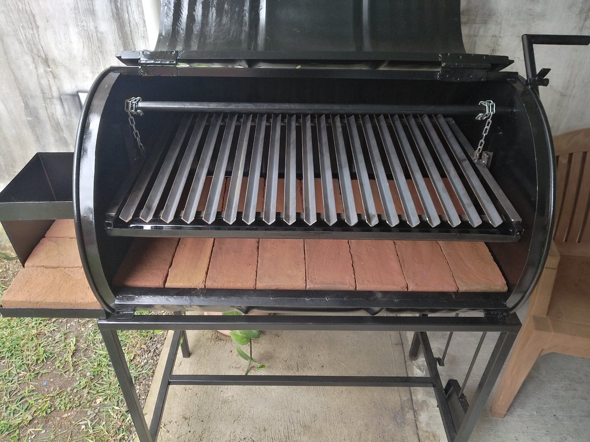 elarcaico's tweet photo. Buenas noches mundo llegamos a los 20 mil
Y sortearemos esta hermosa parrilla entre los que compartan la publicación con el #locosporlaparrillagt , sean seguidores y comenten etiquetando a dos personas con las que la estrenarán https://t.co/H0XIqAJ2Mb