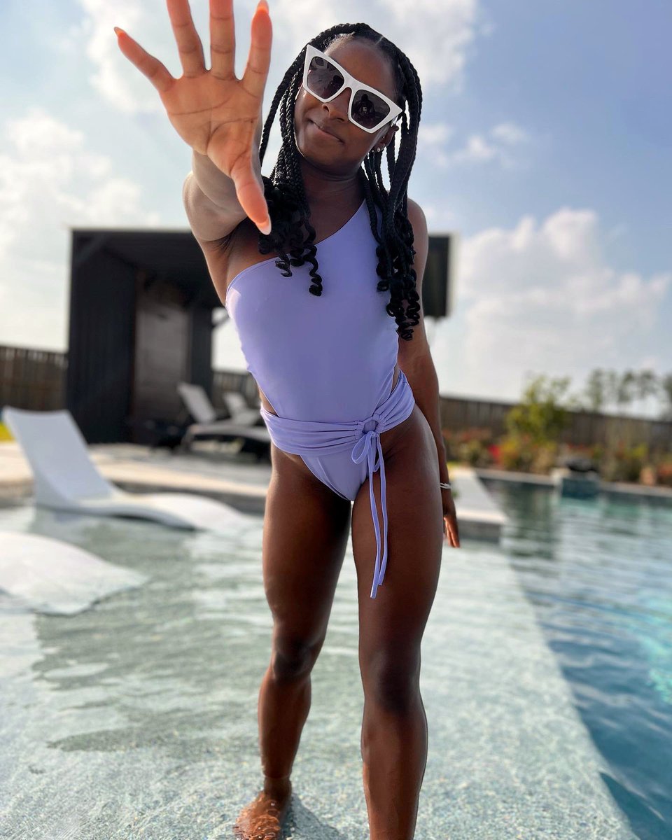 Simone_Biles's tweet photo. happy gal 💜🌸✨ https://t.co/lTYabAIWh1